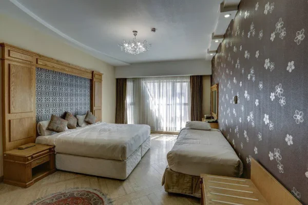 kosar-nab-hotel-room